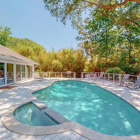 2 East Wind Villa